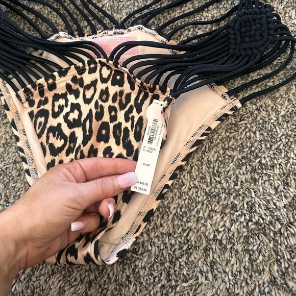 NWT Victoria’s Secret Swim VS Archives Macrame Brazilian Bikini Bottom, X Large - Picture 3 of 5